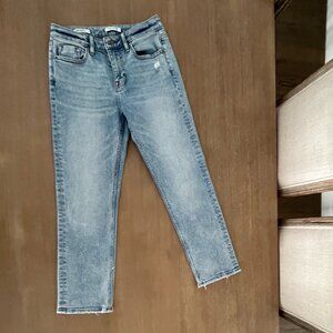 VIGOSS LIGHT BLUE SLIM STARIGHT JEANS, SIZE 26